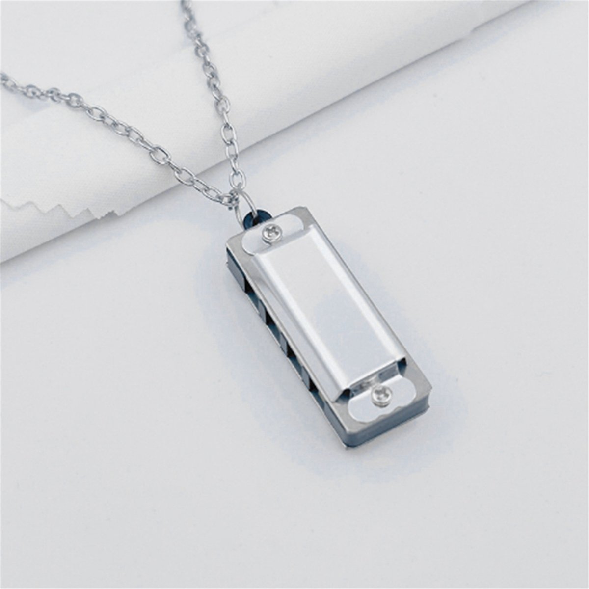 ABXY Mini Harmonica Necklace 4 - Musical Instrument Drawing 评论和价格